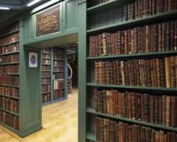One of the oldest Jewish libraries in the world is situated here next to the main temple.